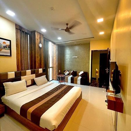 Avirahi Hotel Bombay Eksteriør billede