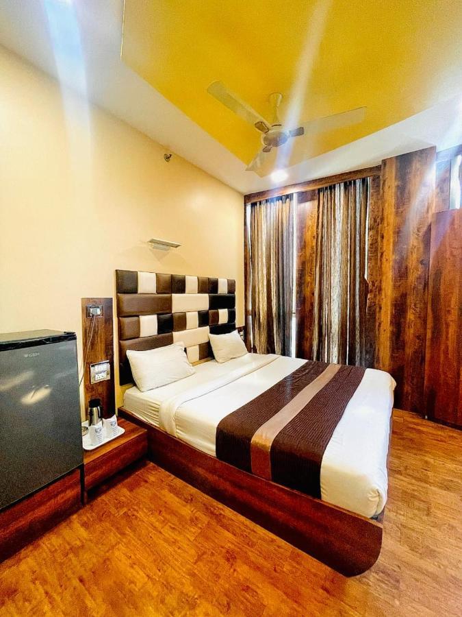 Avirahi Hotel Bombay Eksteriør billede