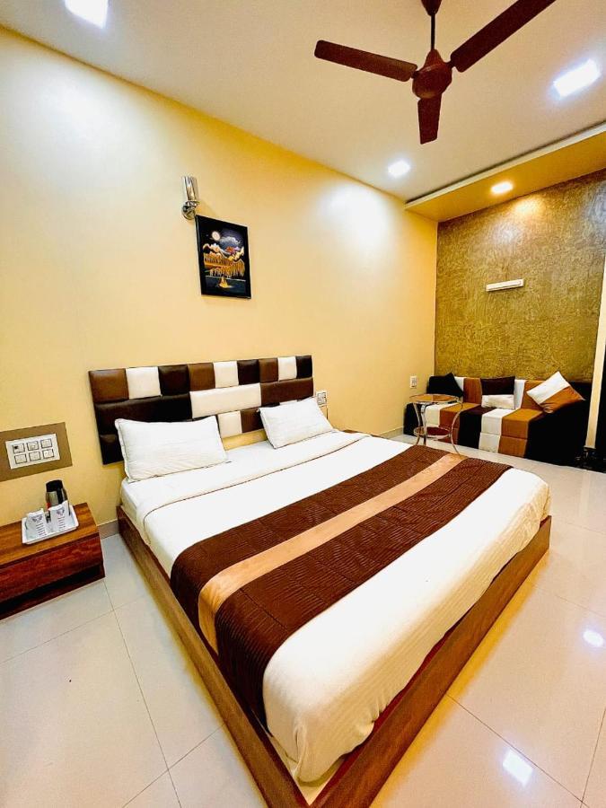 Avirahi Hotel Bombay Eksteriør billede