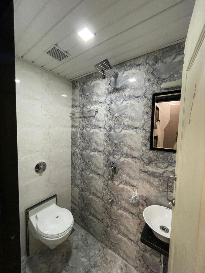 Avirahi Hotel Bombay Eksteriør billede