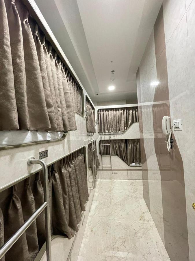 Avirahi Hotel Bombay Eksteriør billede